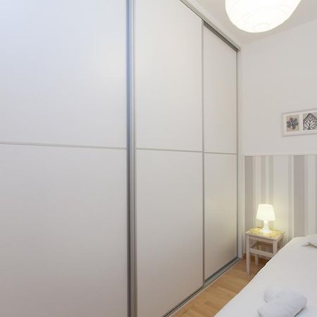 ברצלונה Rentbcn Rambla Catalunya Apartment מראה חיצוני תמונה